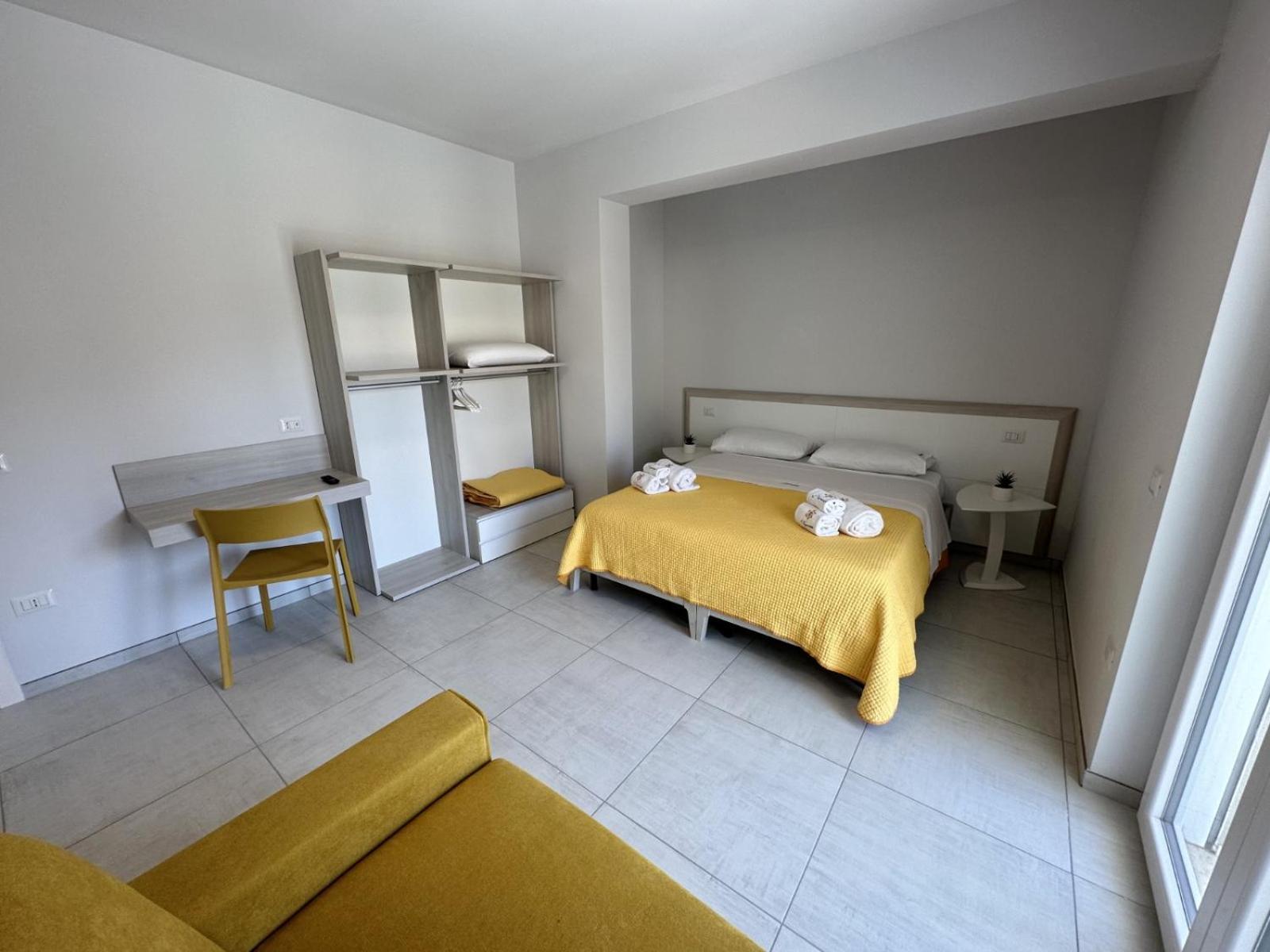 Il Narciso Residence トロペーア エクステリア 写真