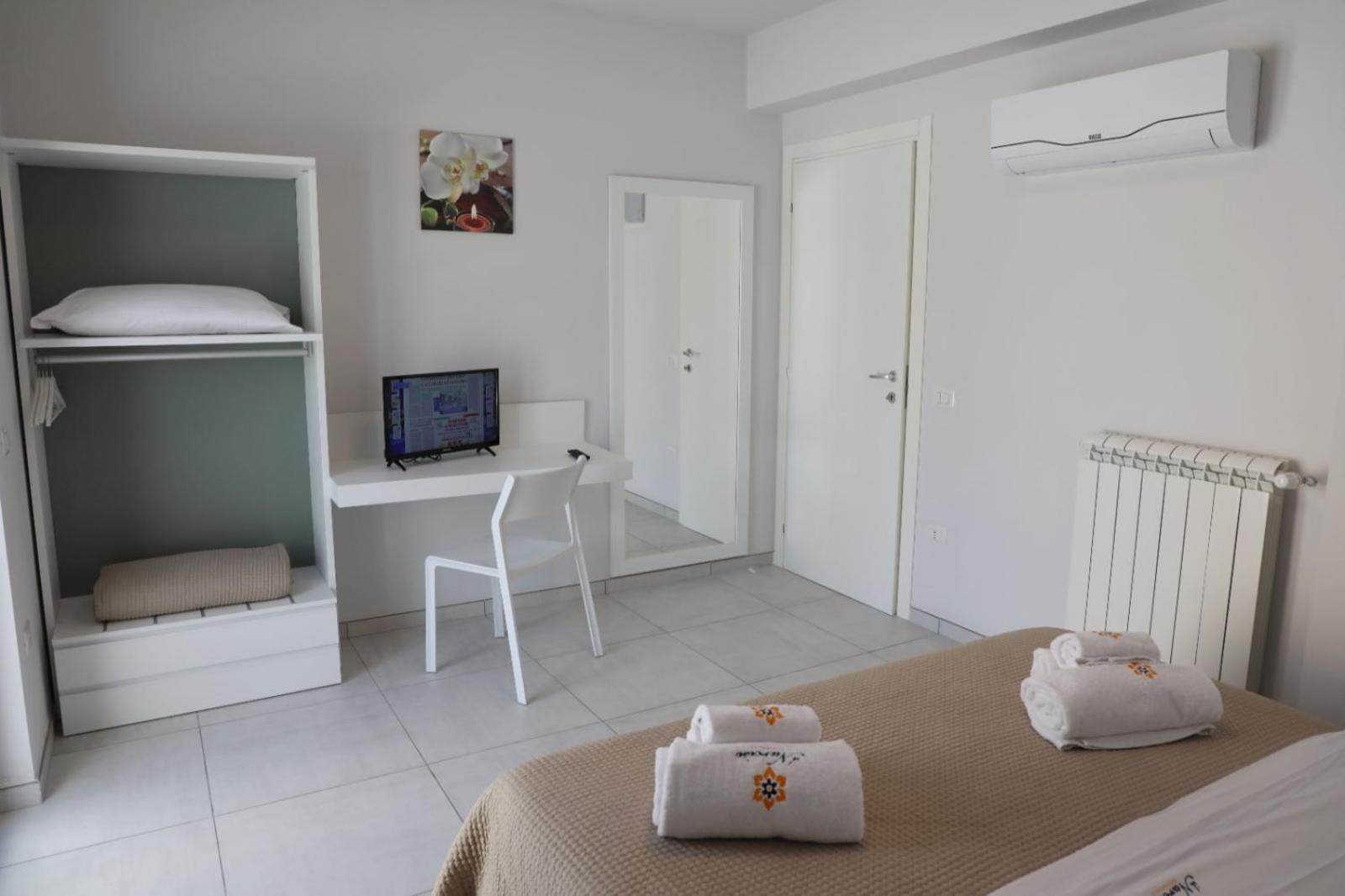 Il Narciso Residence トロペーア エクステリア 写真